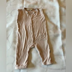 Sunset 🌅- Kyte 0-3 button down Sleeveless romper